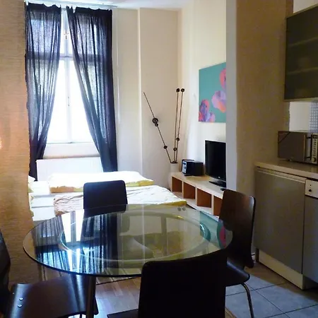 Jizera Wenceslas Square Aparthotel 3*
